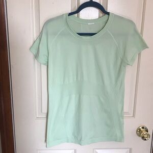Light Green Short Sleeve Women's Top